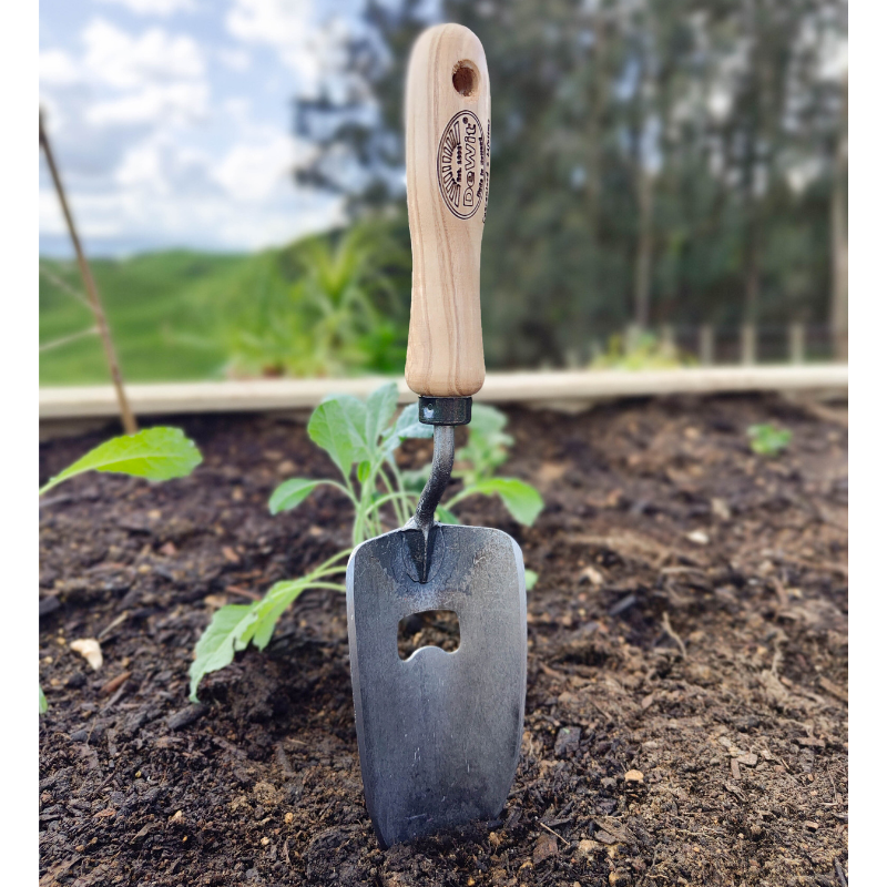 DeWit Bottle Opener Trowel - - TORA Gardens