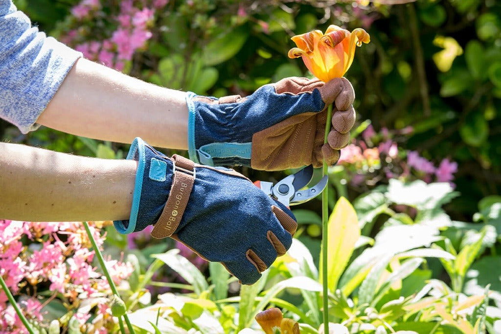 Love the Glove Denim M/L - - TORA Gardens