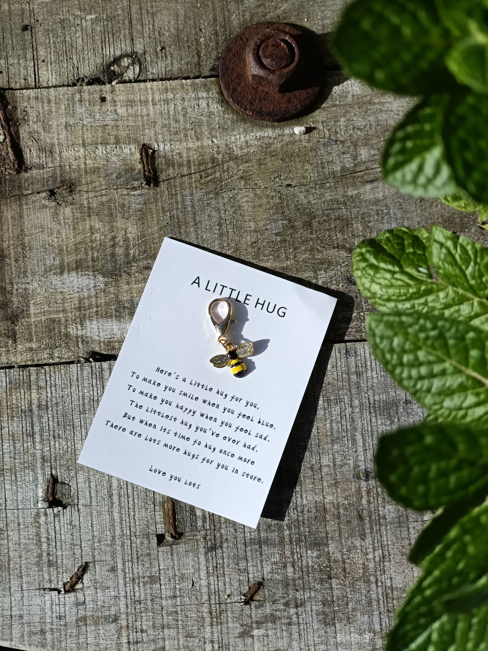 🐝 Bee Hug Token Clip -  - TORA Gardens 