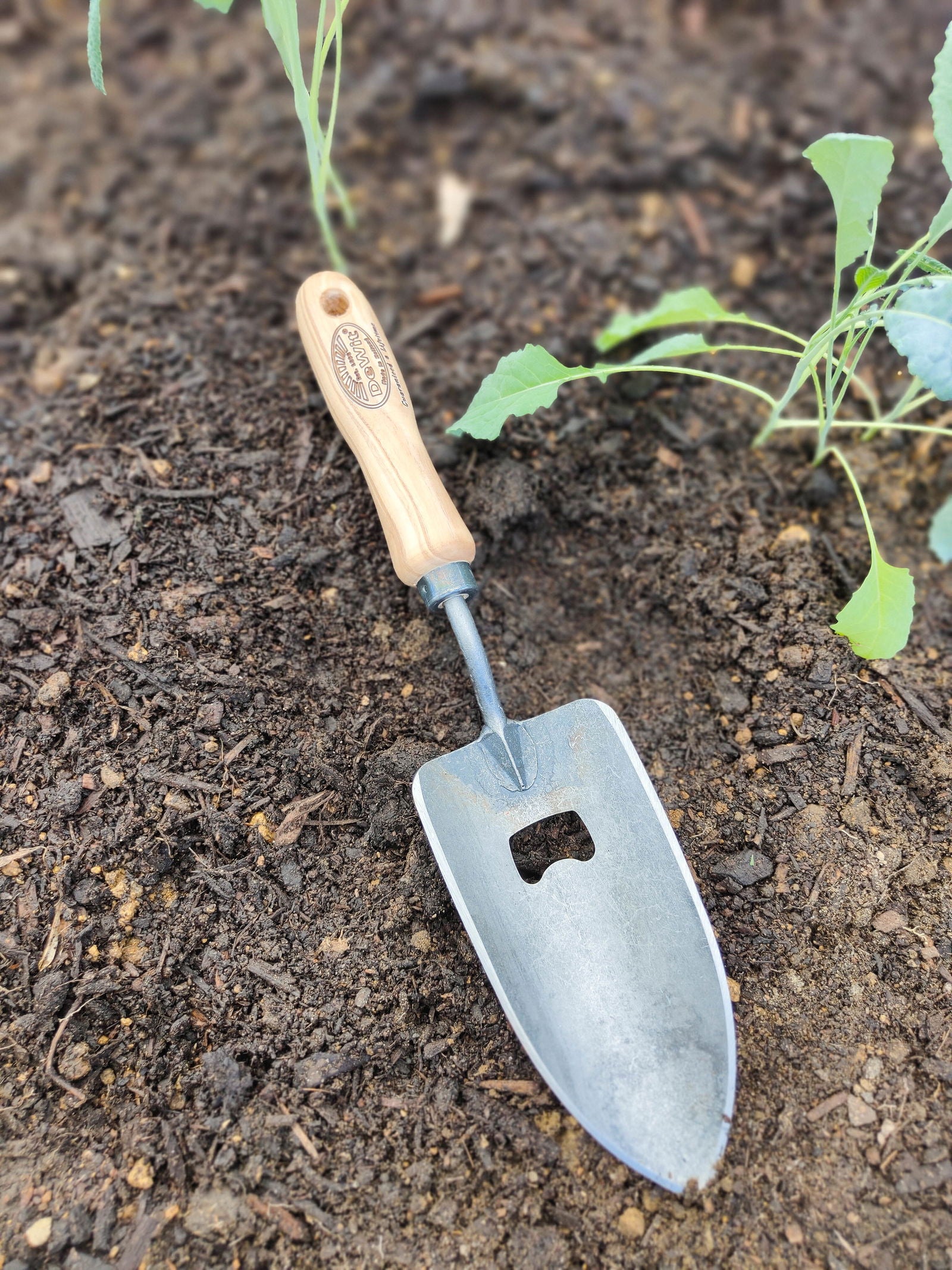 DeWit Bottle Opener Trowel -  - TORA Gardens 